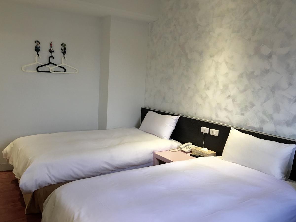 Wan Tai Hotel Chiayi City Exteriör bild